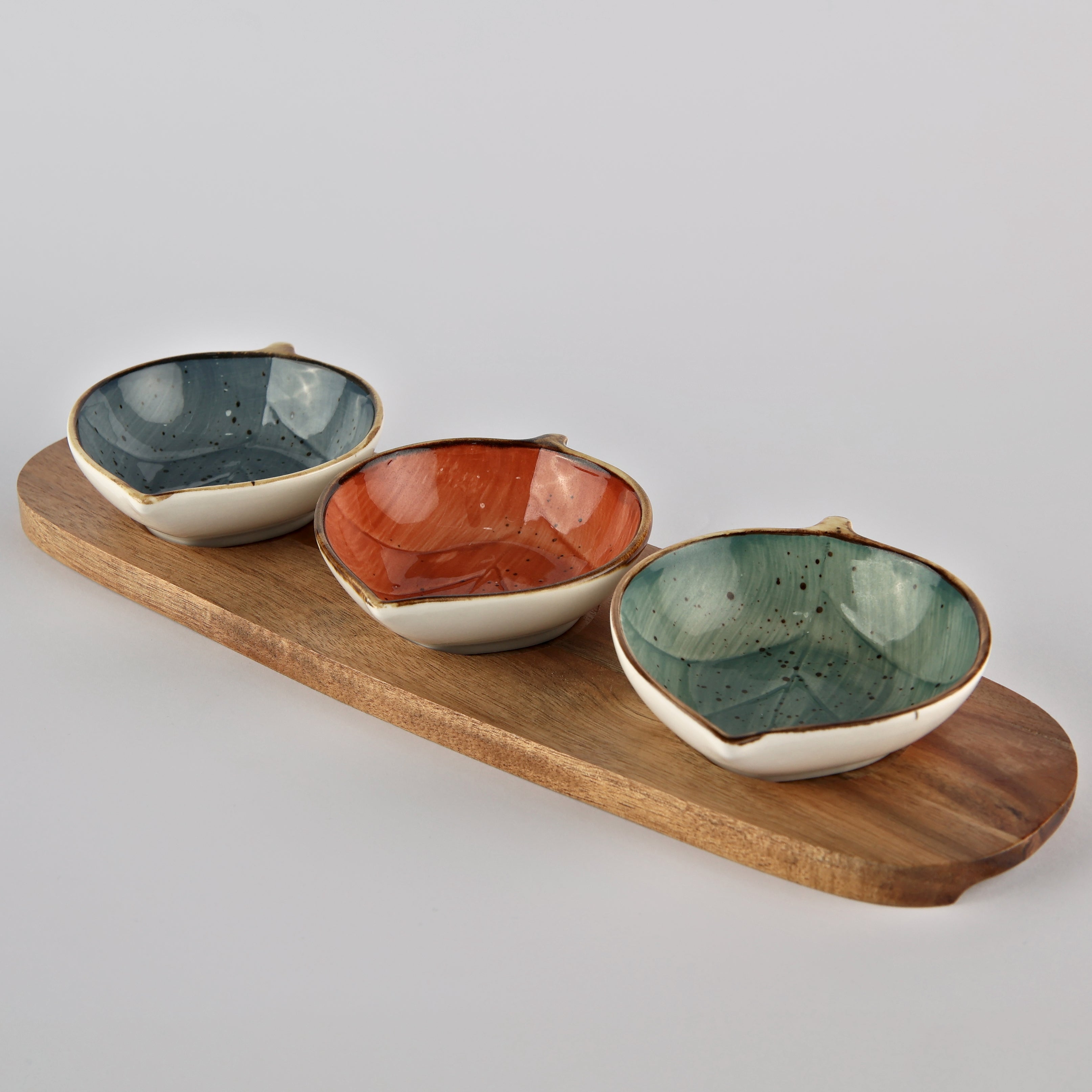 Wood Board w Serving Cups